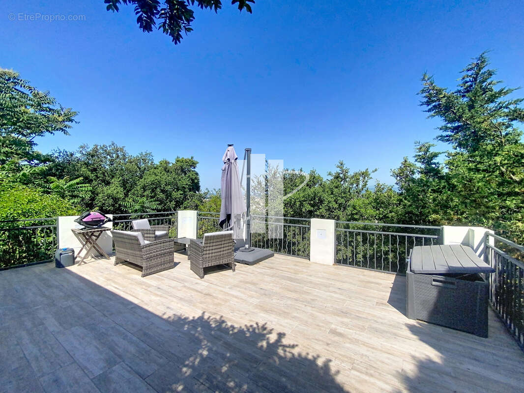 Appartement à SAINT-RAPHAEL