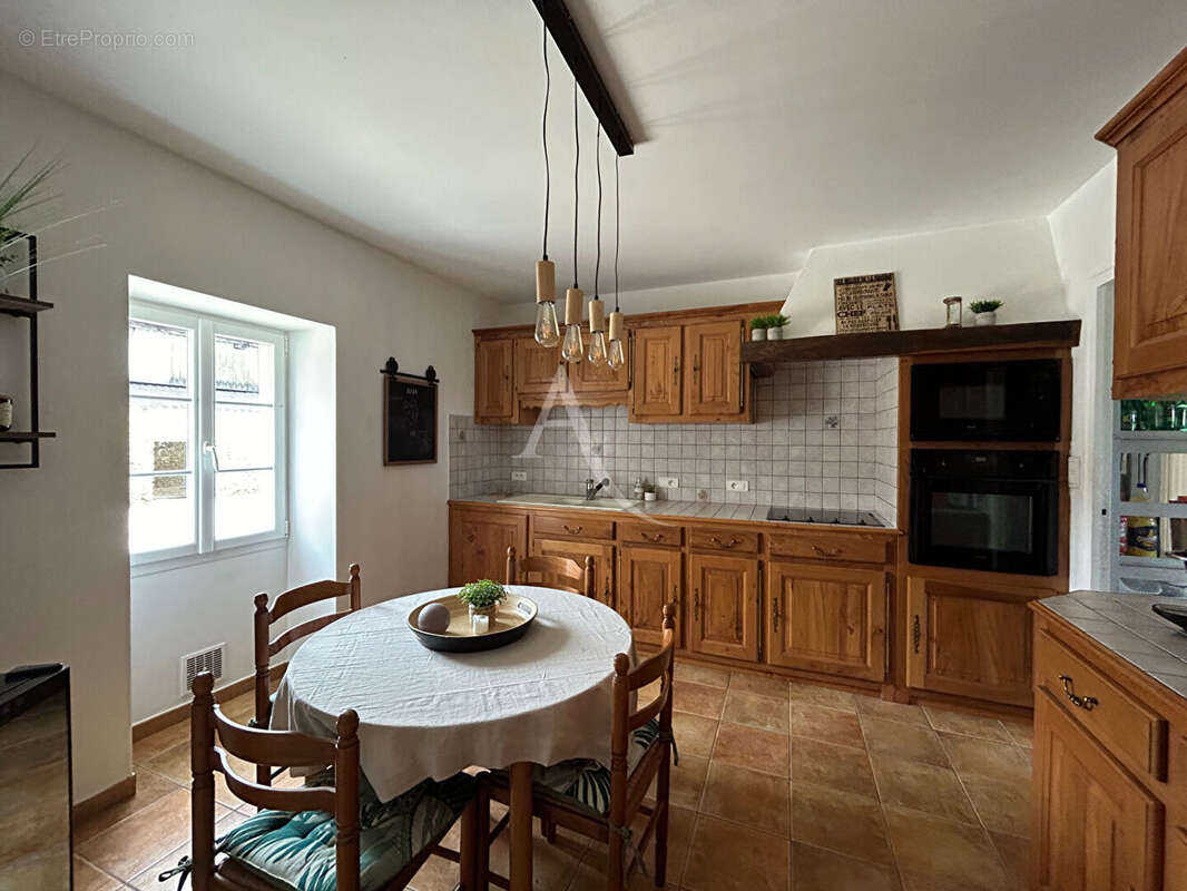 Maison à CHAILLE-LES-MARAIS