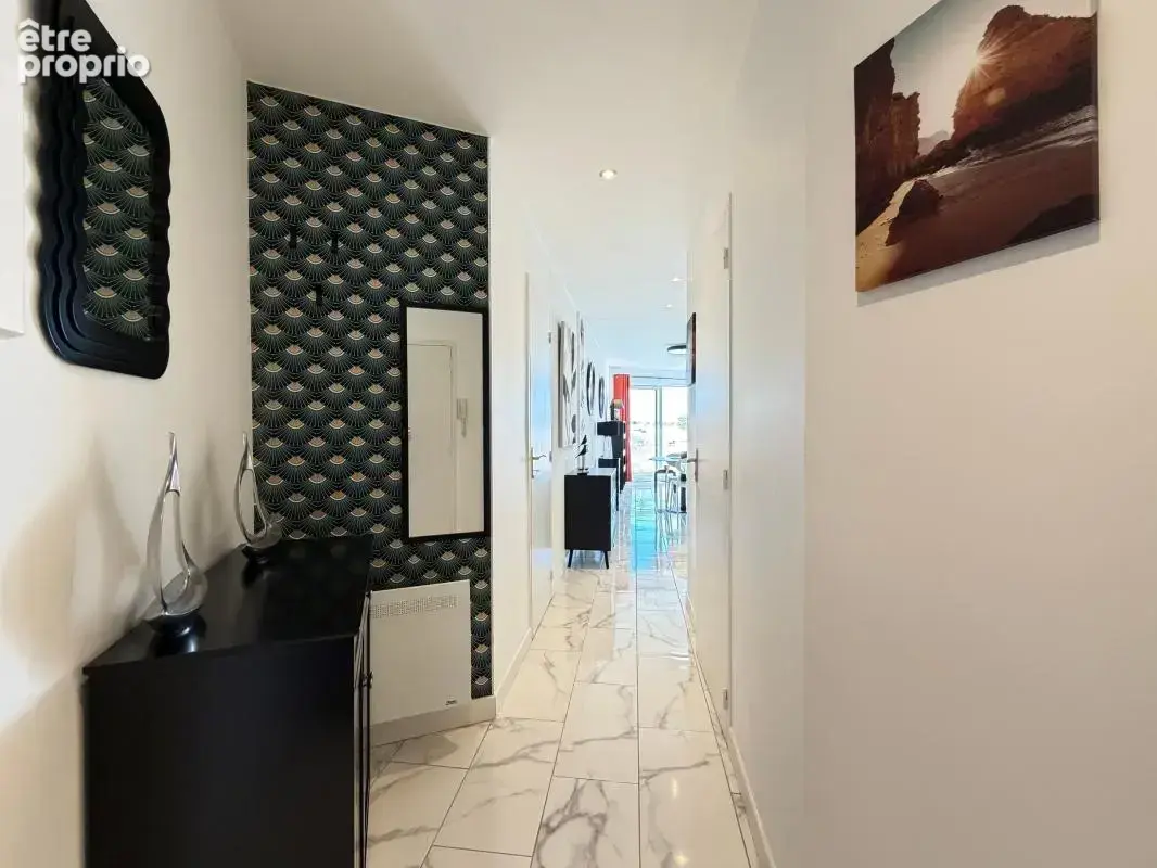 STUDIO rénové avec VUE MER à 150 m Pontaillac - photo 8