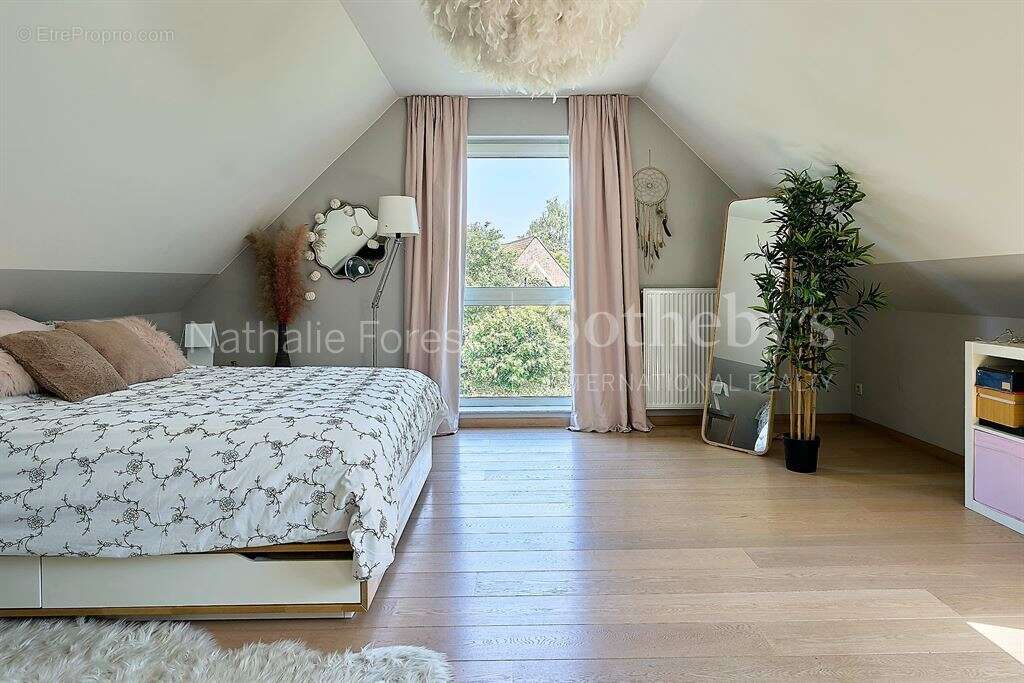 Maison à CROIX