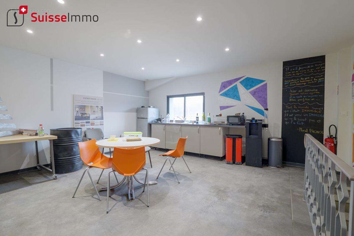 Local commercial Audincourt 485 m2 - photo 8