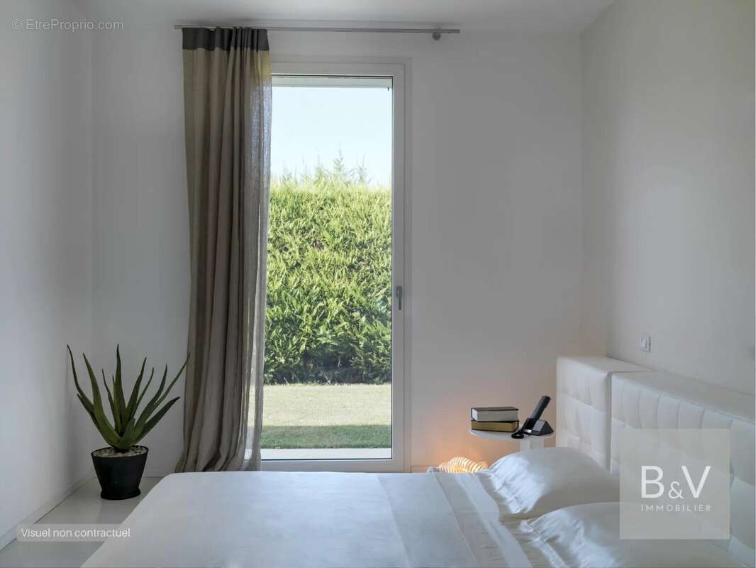 Appartement à VALBONNE