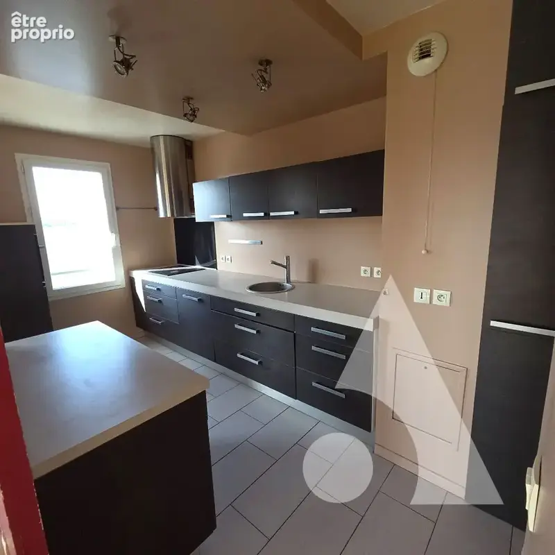 Appartement La Plaine Saint-Denis 4 pièce 103.67 m2 - photo 3