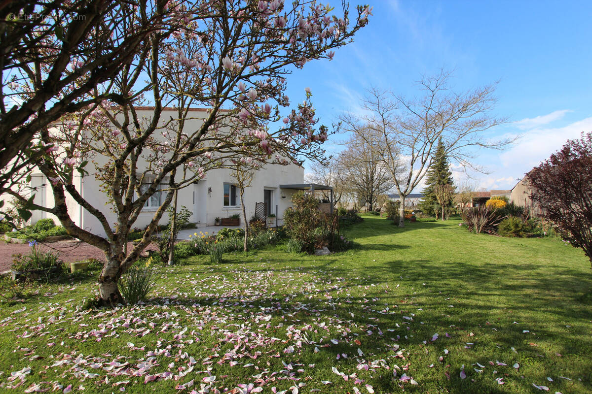 Maison à VILLIERS-EN-PLAINE