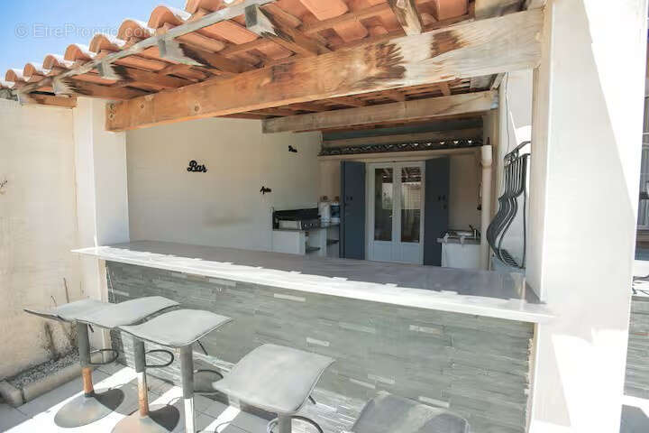 Saint gilles - villa plain pied avec piscine - photo 2