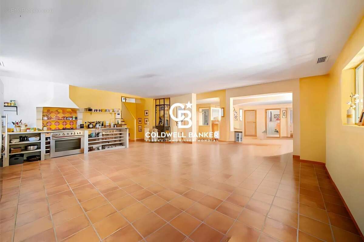 Maison à VAILHAUQUES