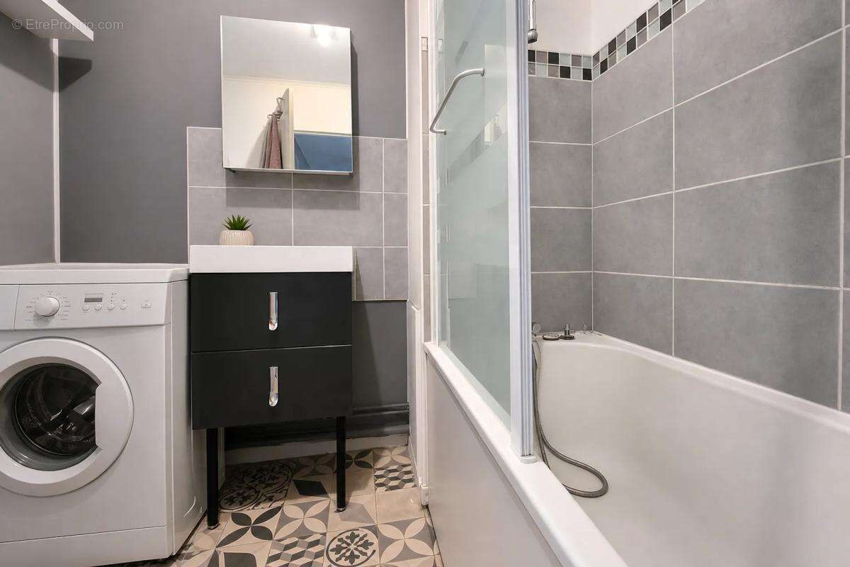 Appartement à SAINT-PIERRE-DU-PERRAY