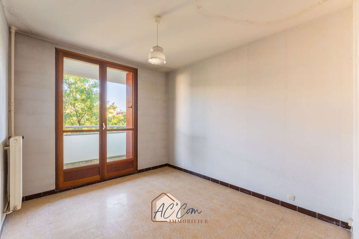Appartement à MARSEILLE-12E
