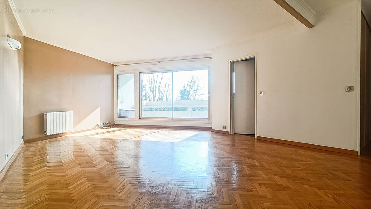 Appartement à ROSNY-SOUS-BOIS