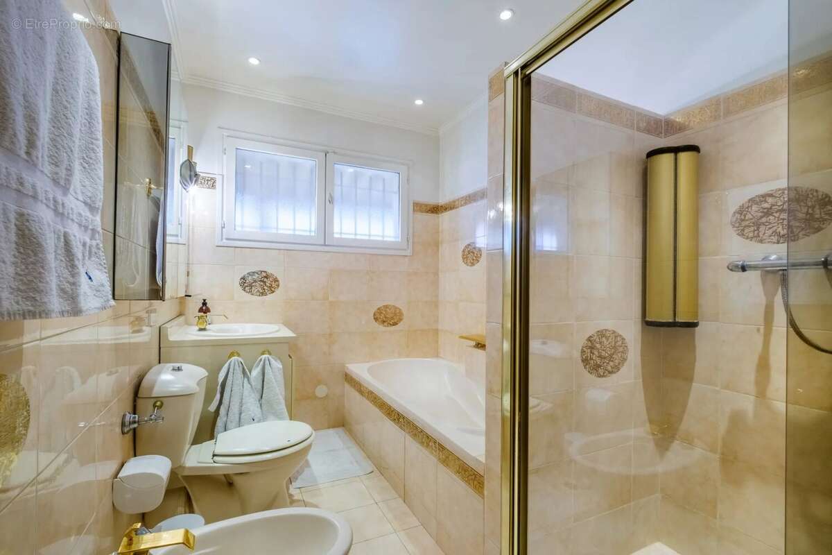 Maison à CAGNES-SUR-MER