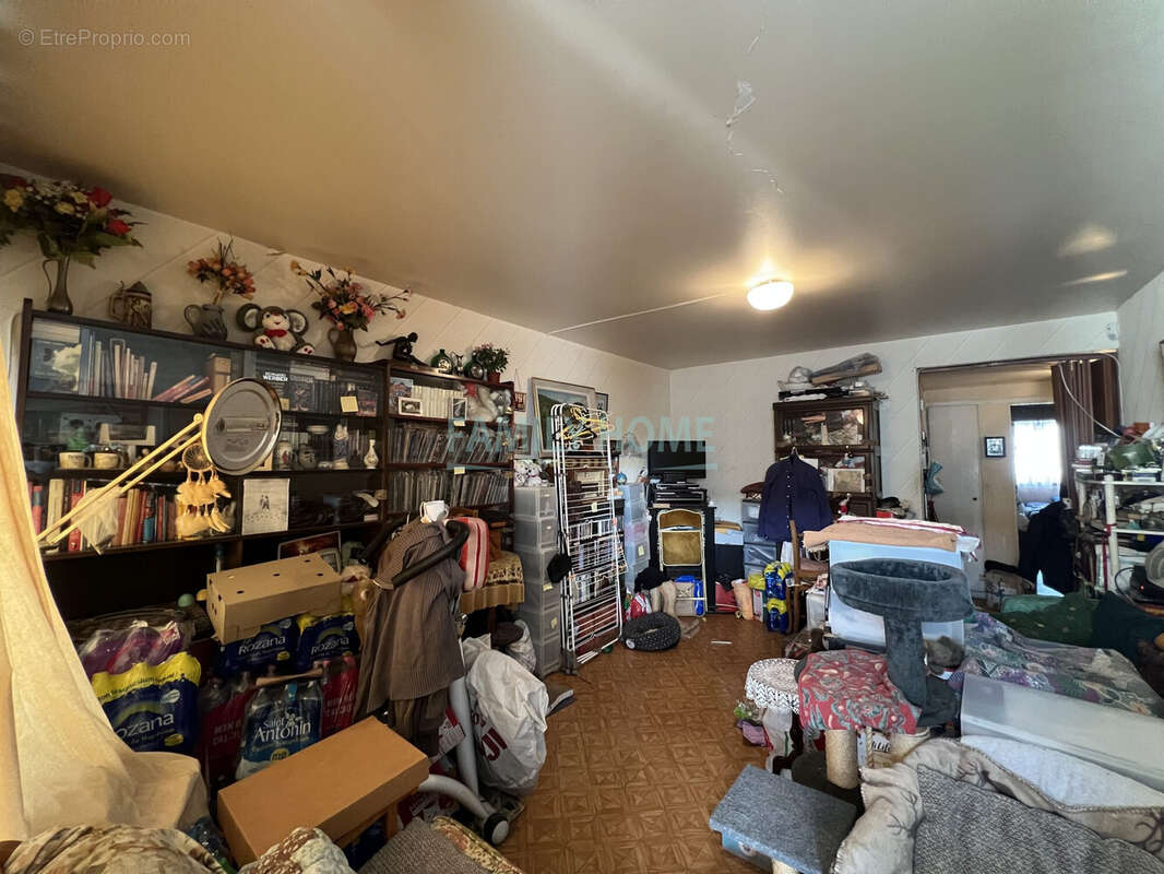 Appartement à PARIS-14E