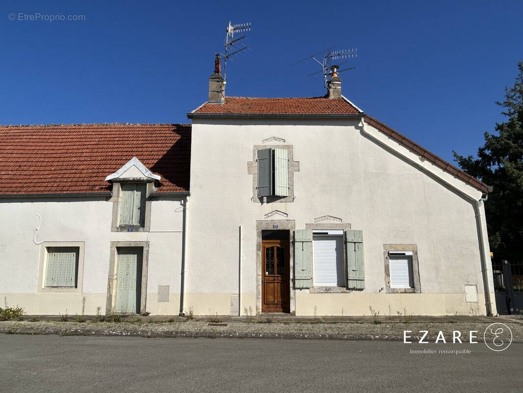 Maison à RUFFEY-LES-ECHIREY