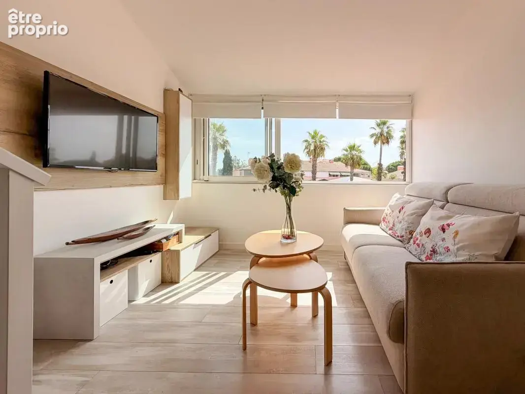 Appartement à LA LONDE-LES-MAURES