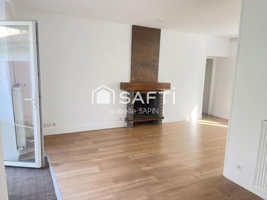 Photo 5 - Maison à NEUVILLE-DE-POITOU