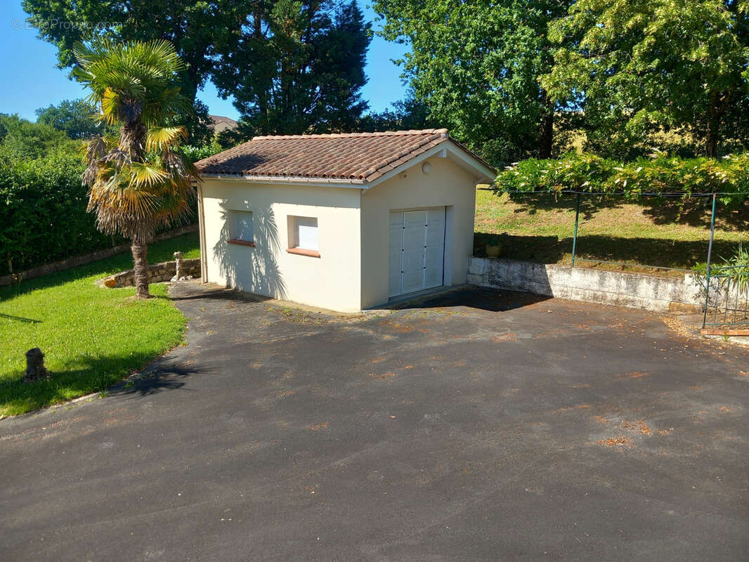 Maison à MONSEMPRON-LIBOS