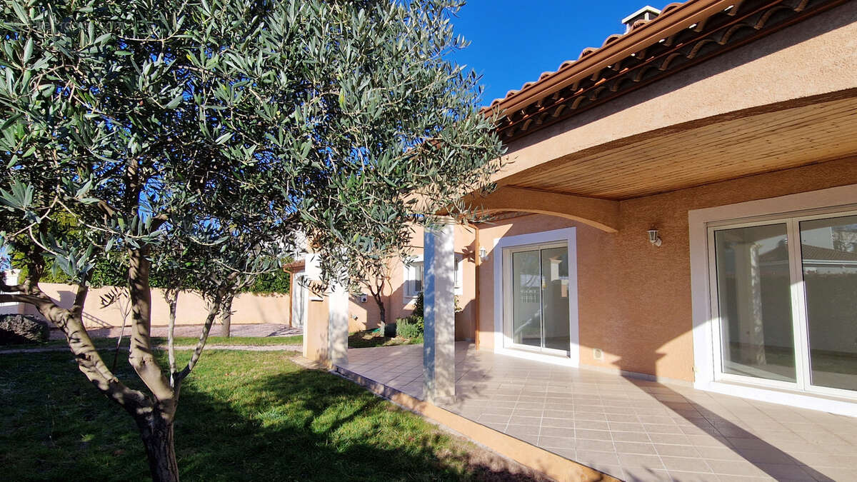 Maison à SAINT-GEORGES-D'ORQUES