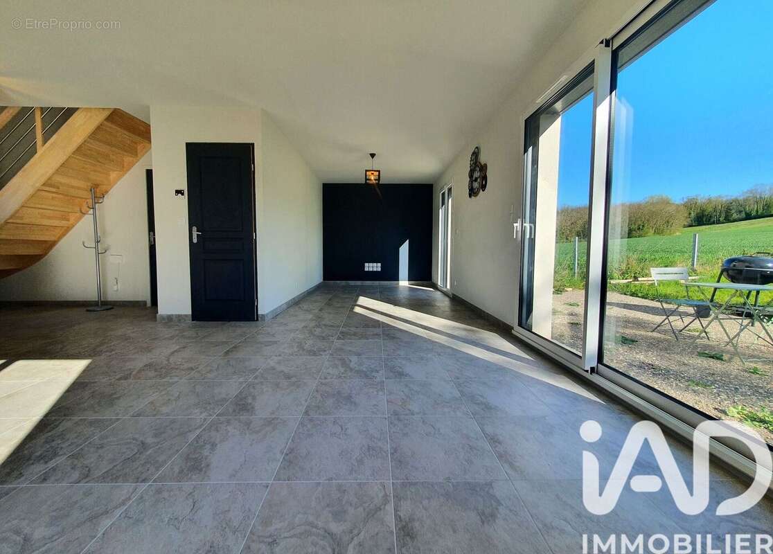 Maison 100 m² à Saacy-Sur-Marne  - photo 7