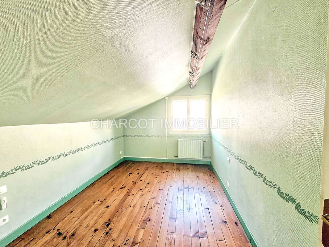 Maison à SAINTE-FOY-LES-LYON