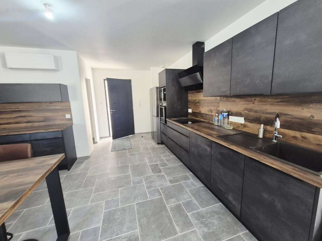 Maison à LE CANNET-DES-MAURES