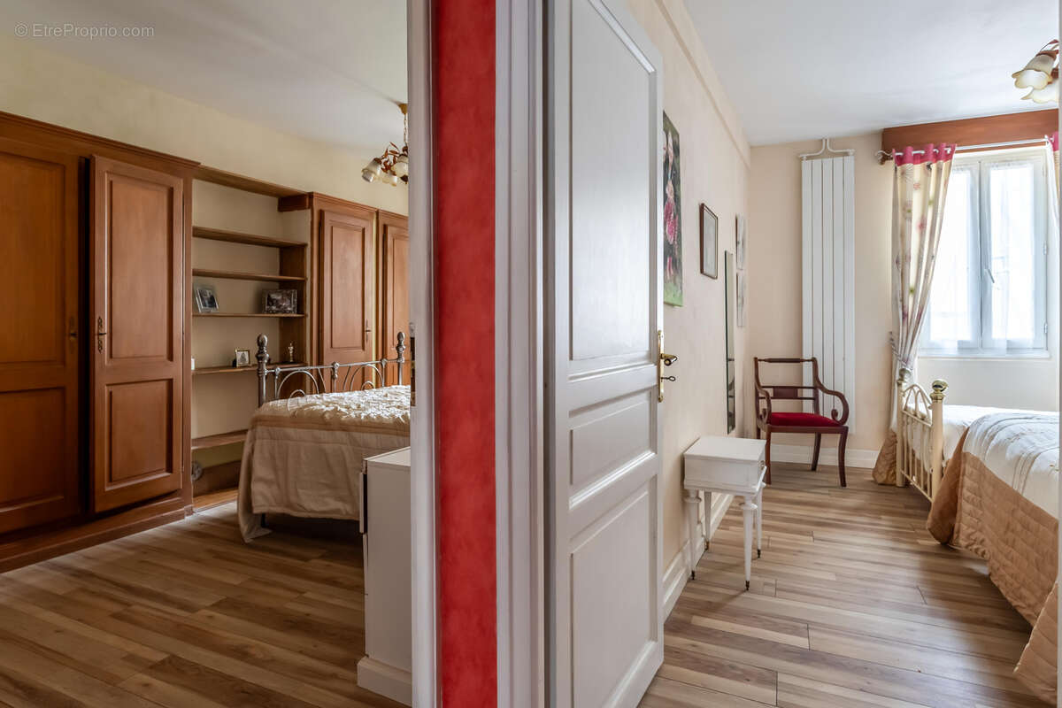 Maison à CASTELSAGRAT