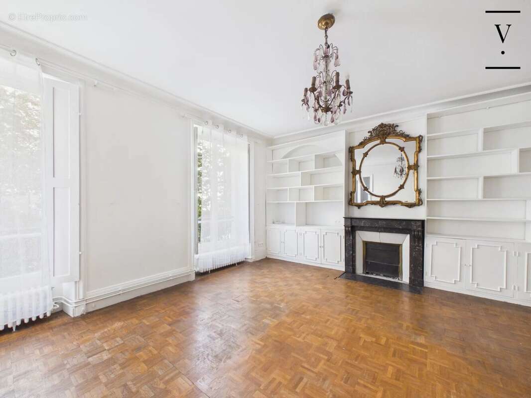 Appartement à PARIS-12E