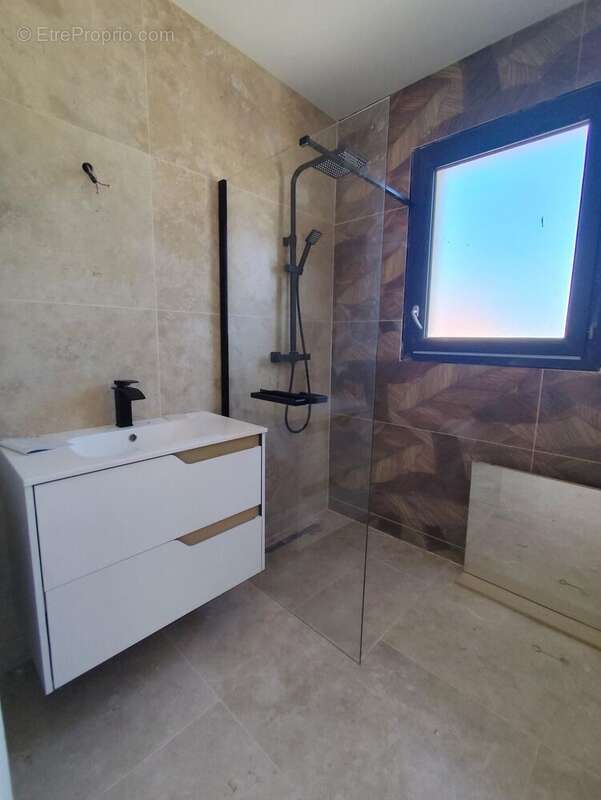 Photo 9 - Maison à ROUJAN