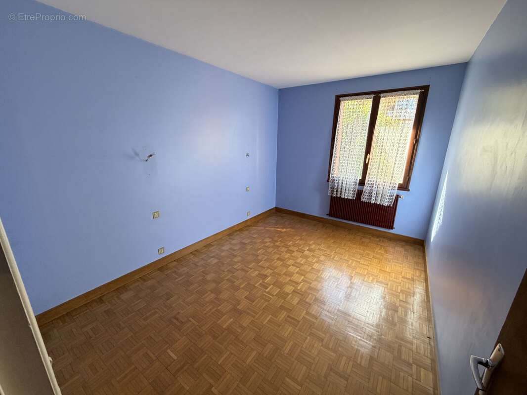 Maison 5 chambres avec fort potentiel - photo 8