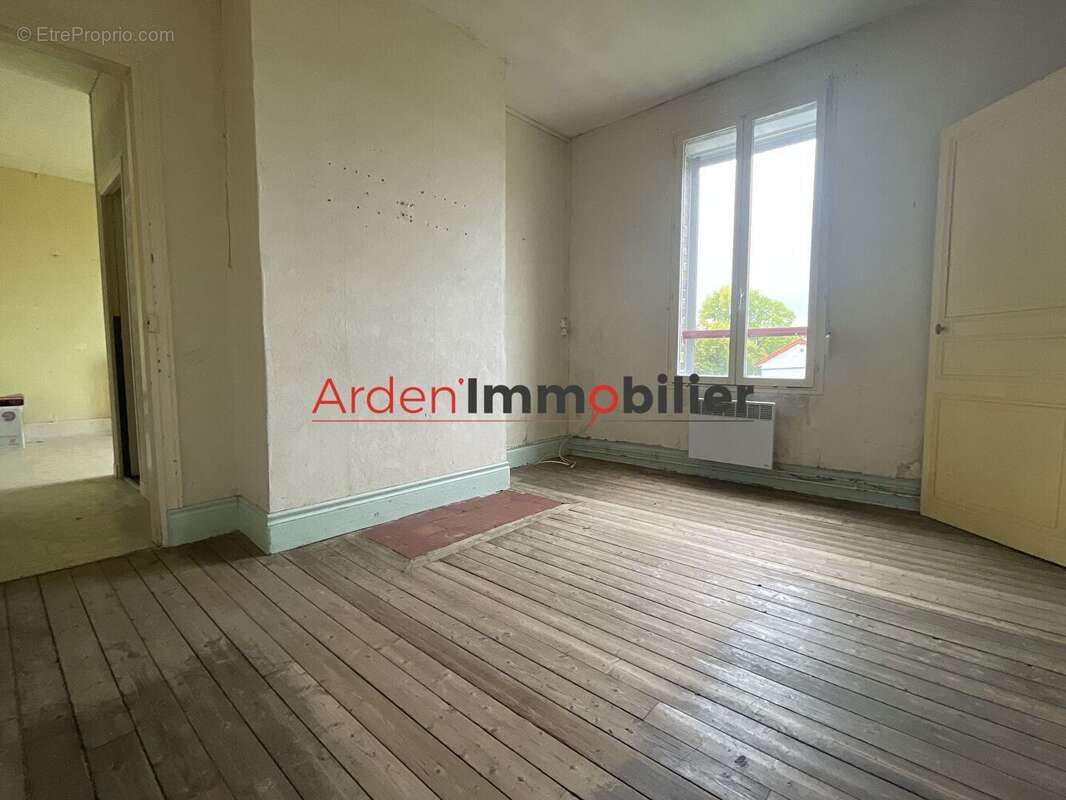 Appartement à LUCQUY