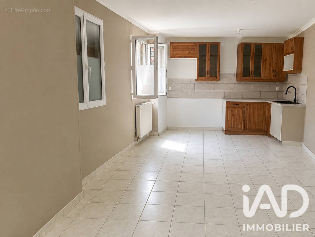 Photo 1 - Appartement à CORBEIL-ESSONNES