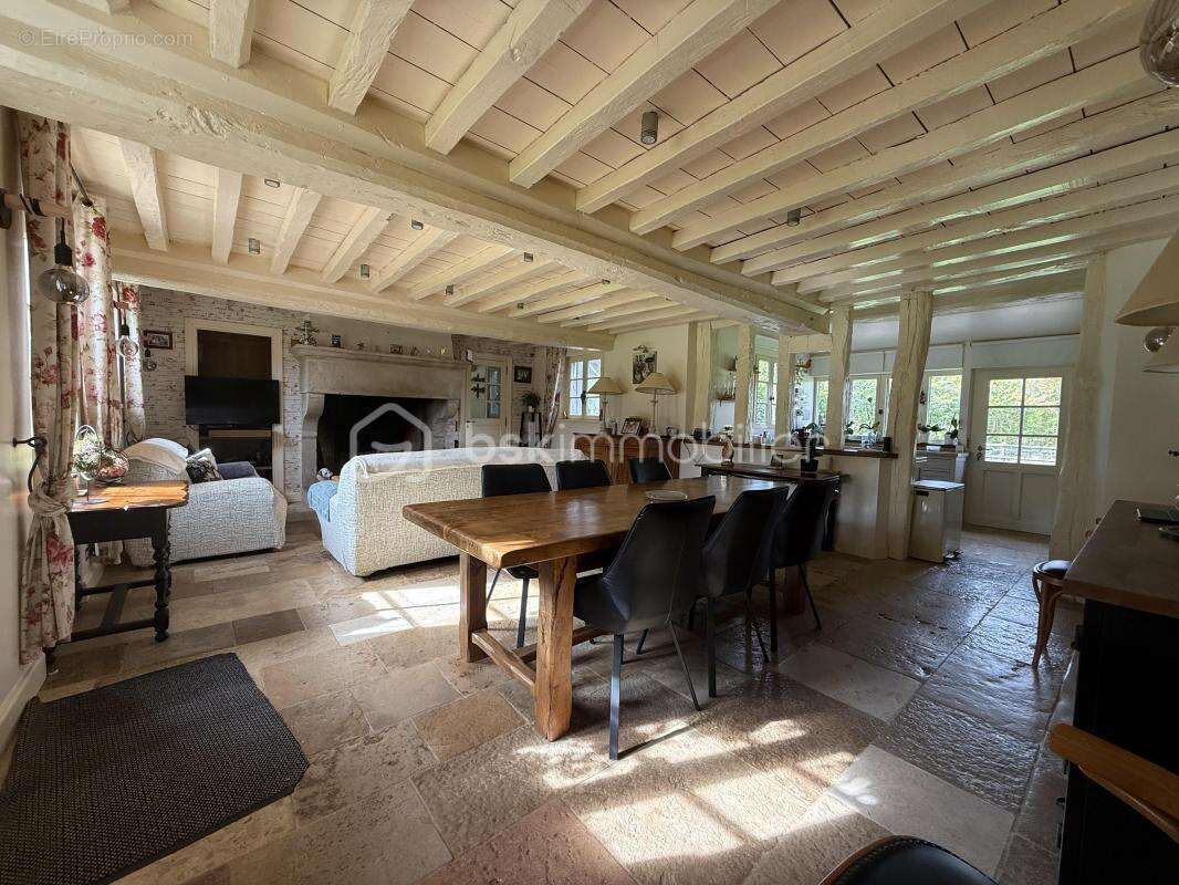 Maison à PONT-L&#039;EVEQUE