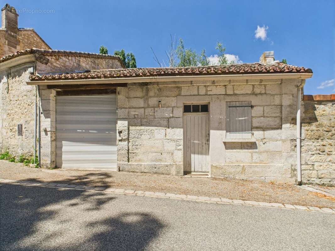 Maison de charme avec beaux volumes - photo 16