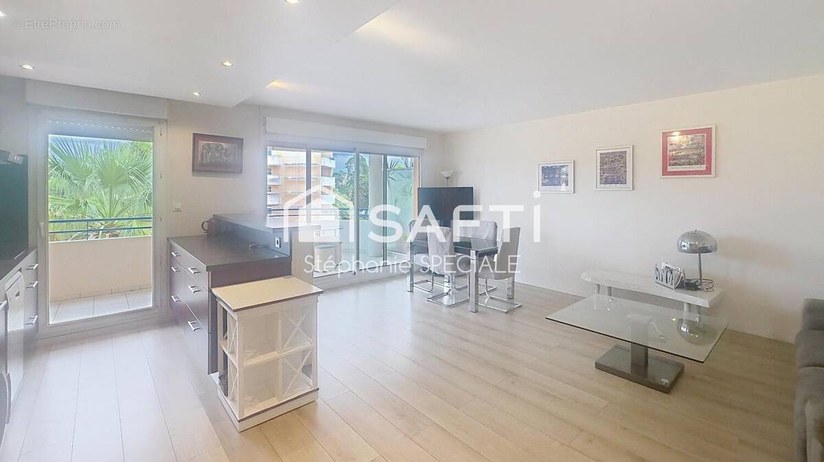 Photo 1 - Appartement à CANNES