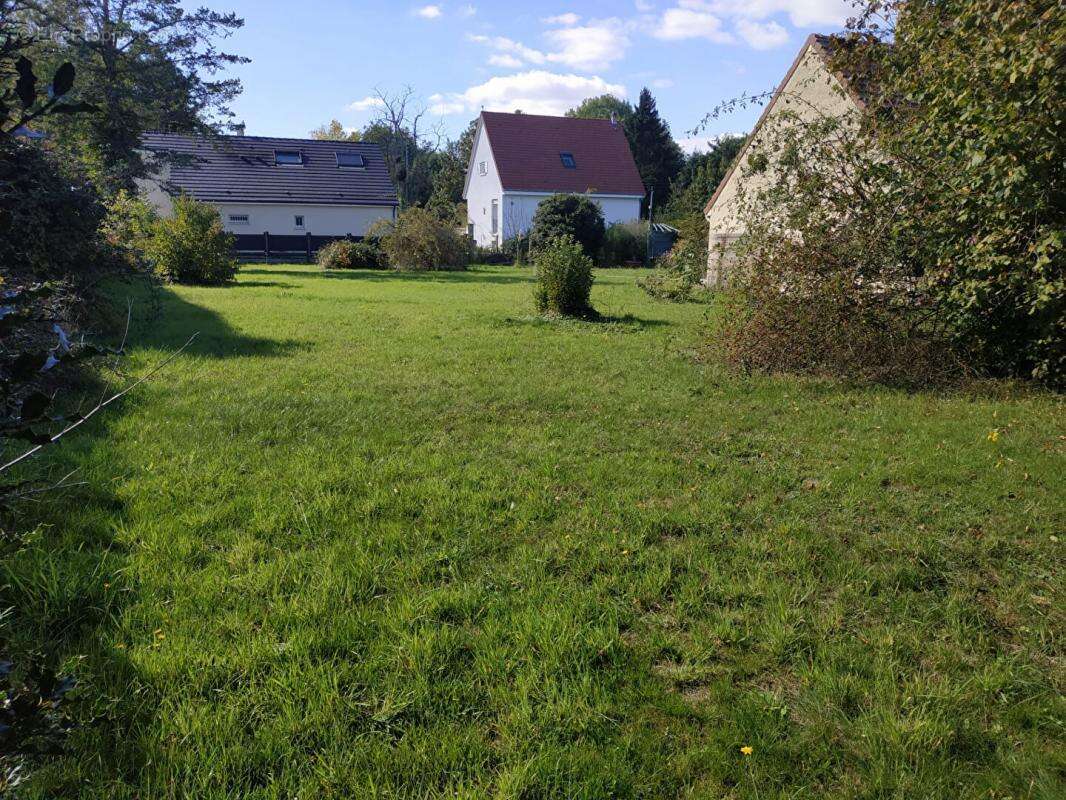 Terrain à BURES-SUR-YVETTE