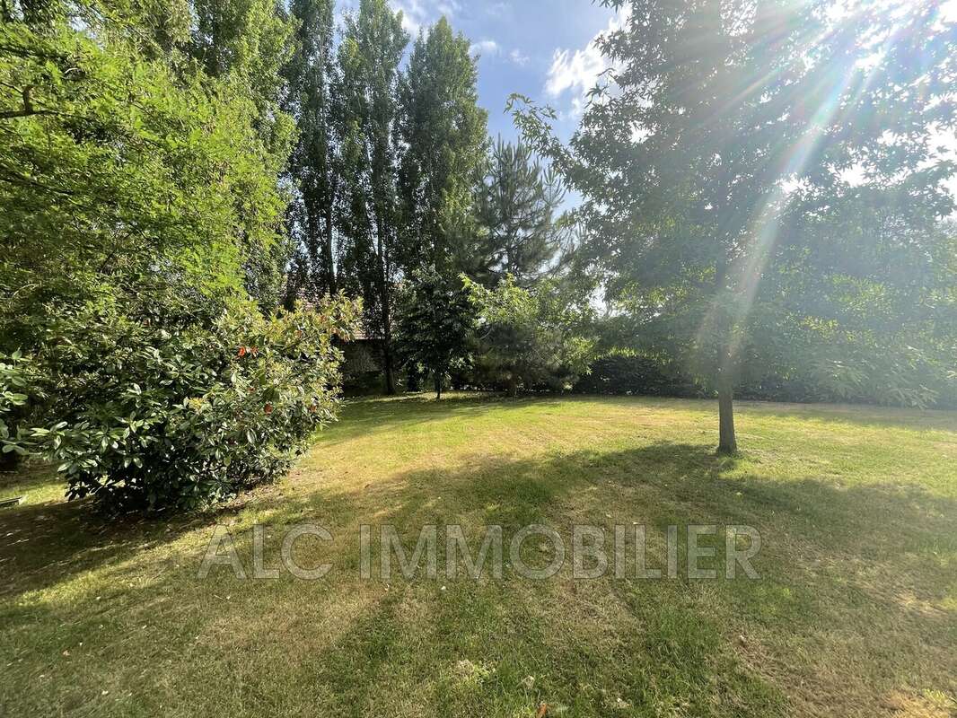 Maison à LE MELE-SUR-SARTHE