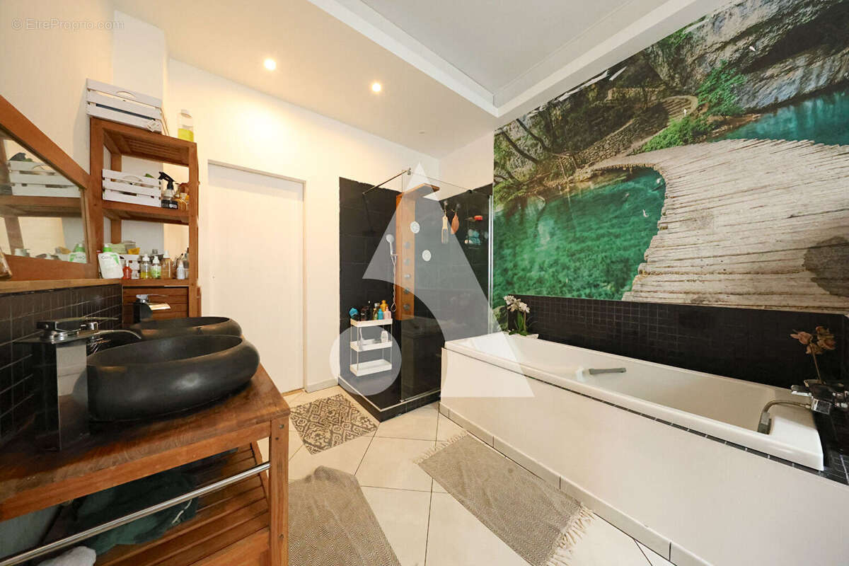 Appartement à CORBEIL-ESSONNES