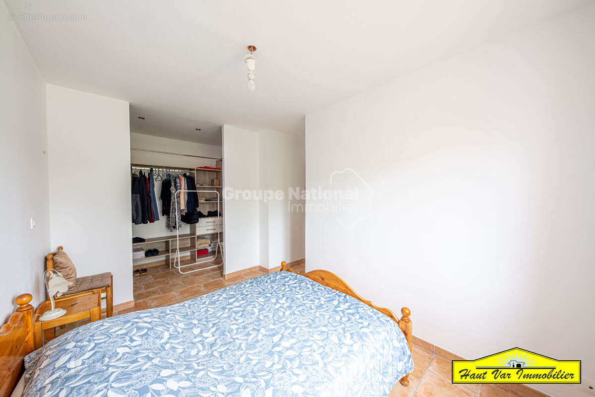 Maison à GREOUX-LES-BAINS