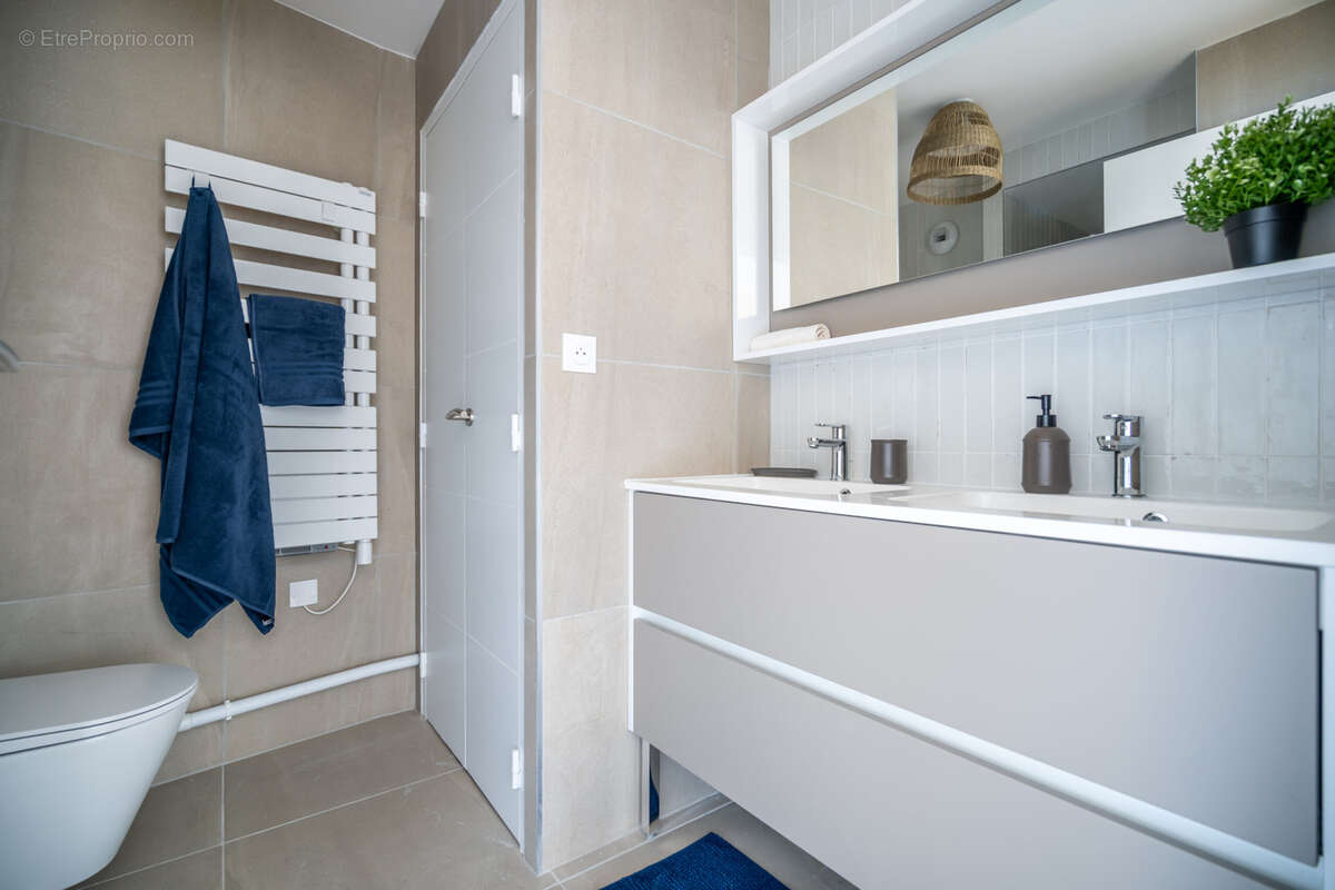 Appartement à CHAMPAGNE-AU-MONT-D'OR