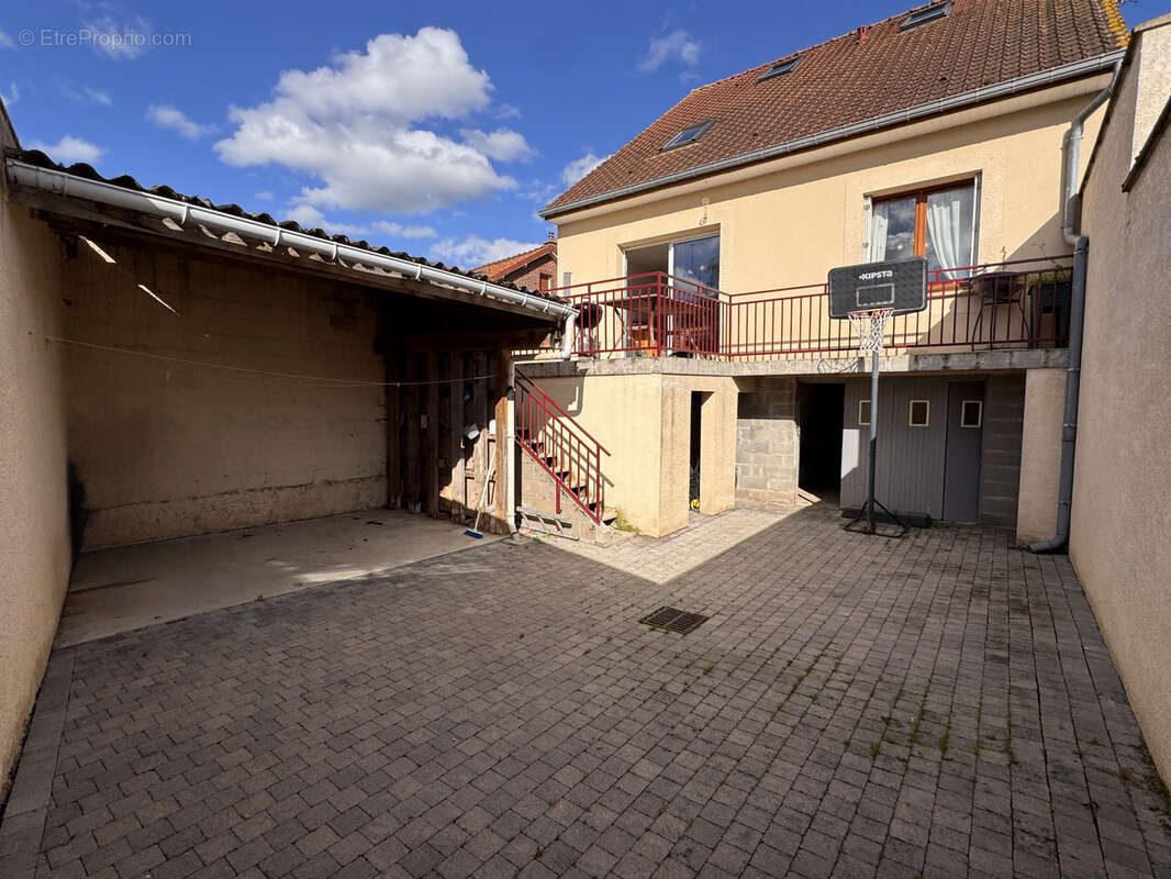 Maison à SAINT-FUSCIEN