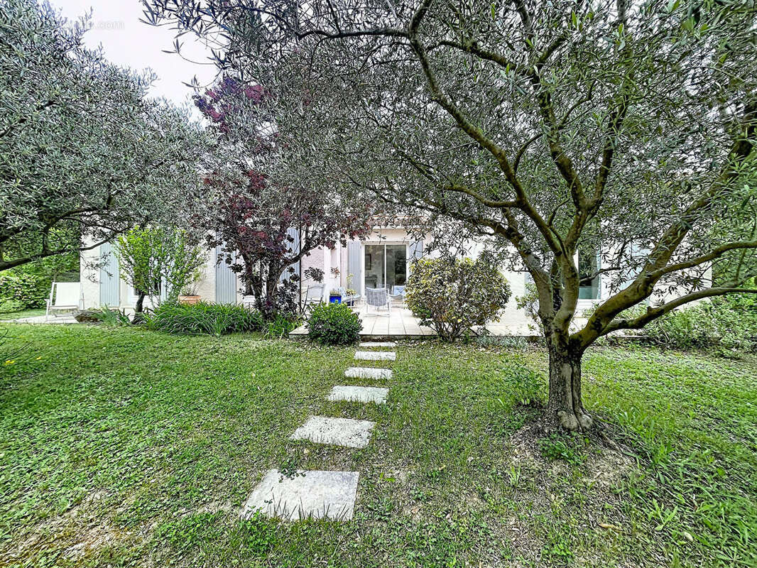 Maison à PIERREVERT