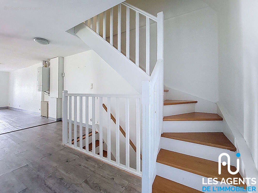 Appartement à SAINT-AY