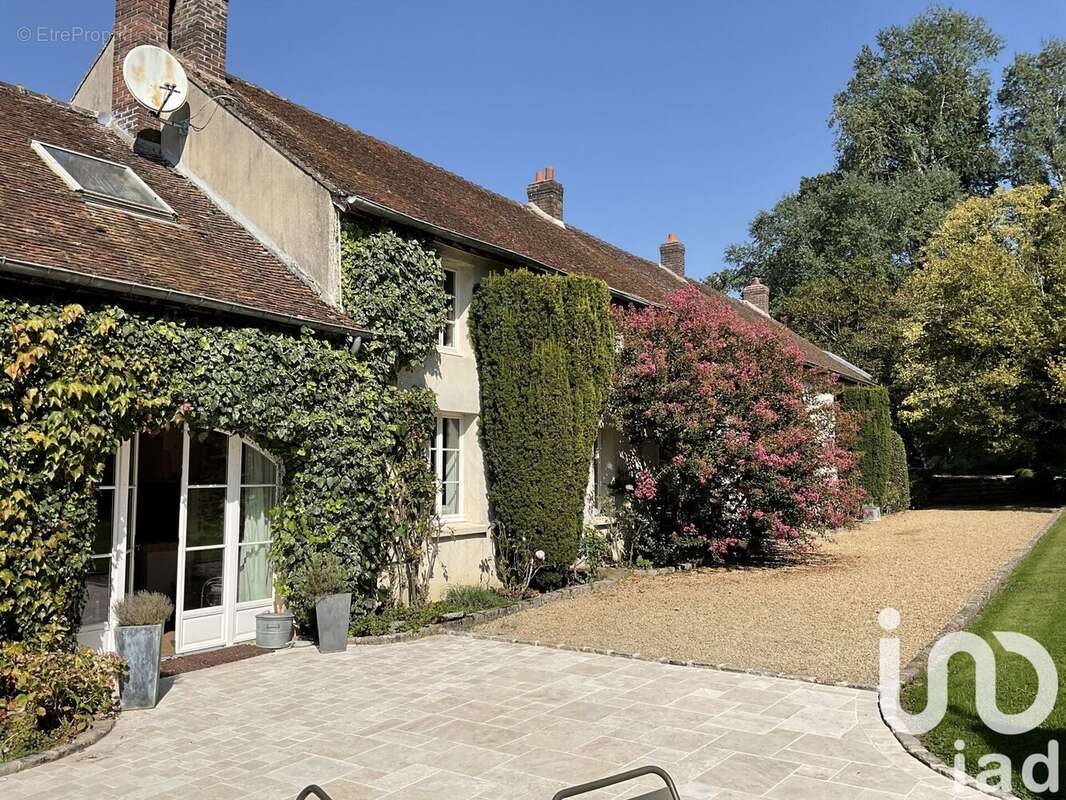 Photo 2 - Maison à COULOMMIERS