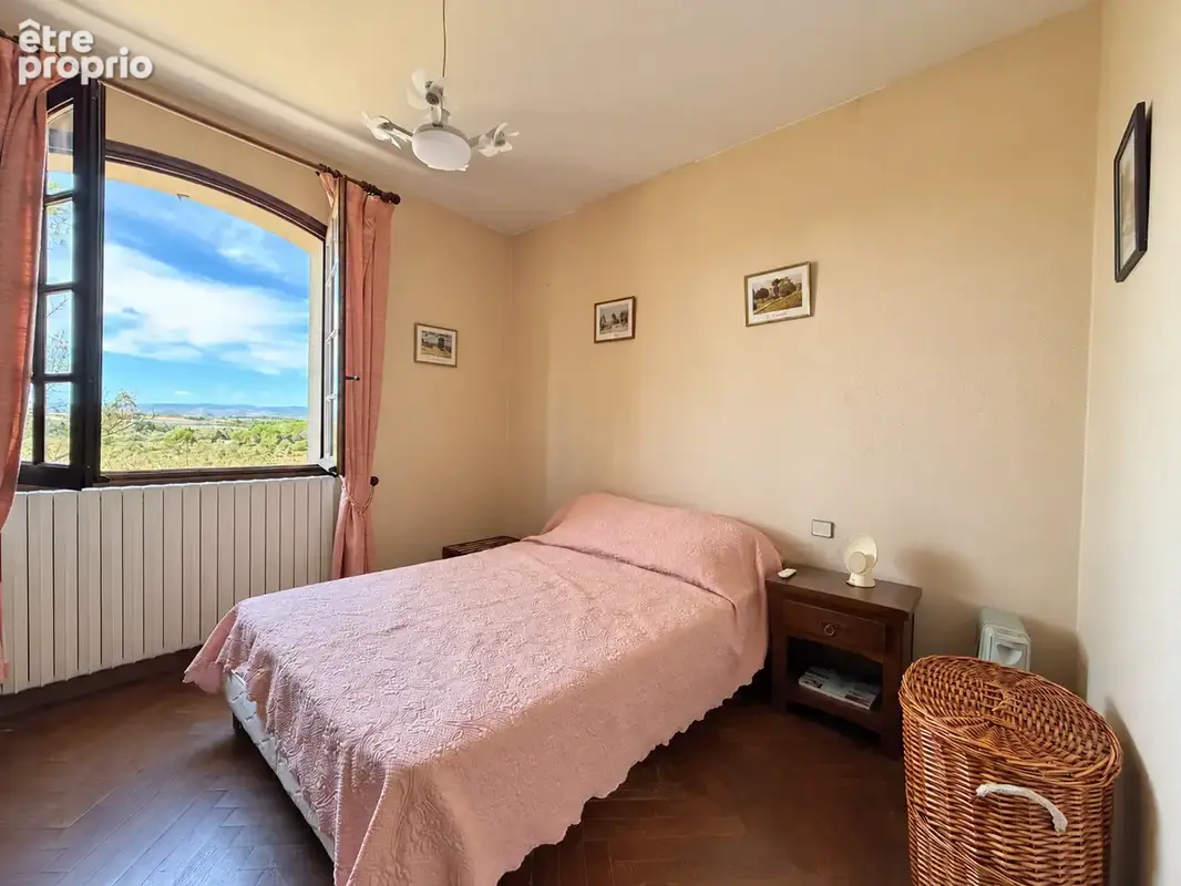 Propriété avec 6 chambres dans un cadre exceptionnel - photo 13
