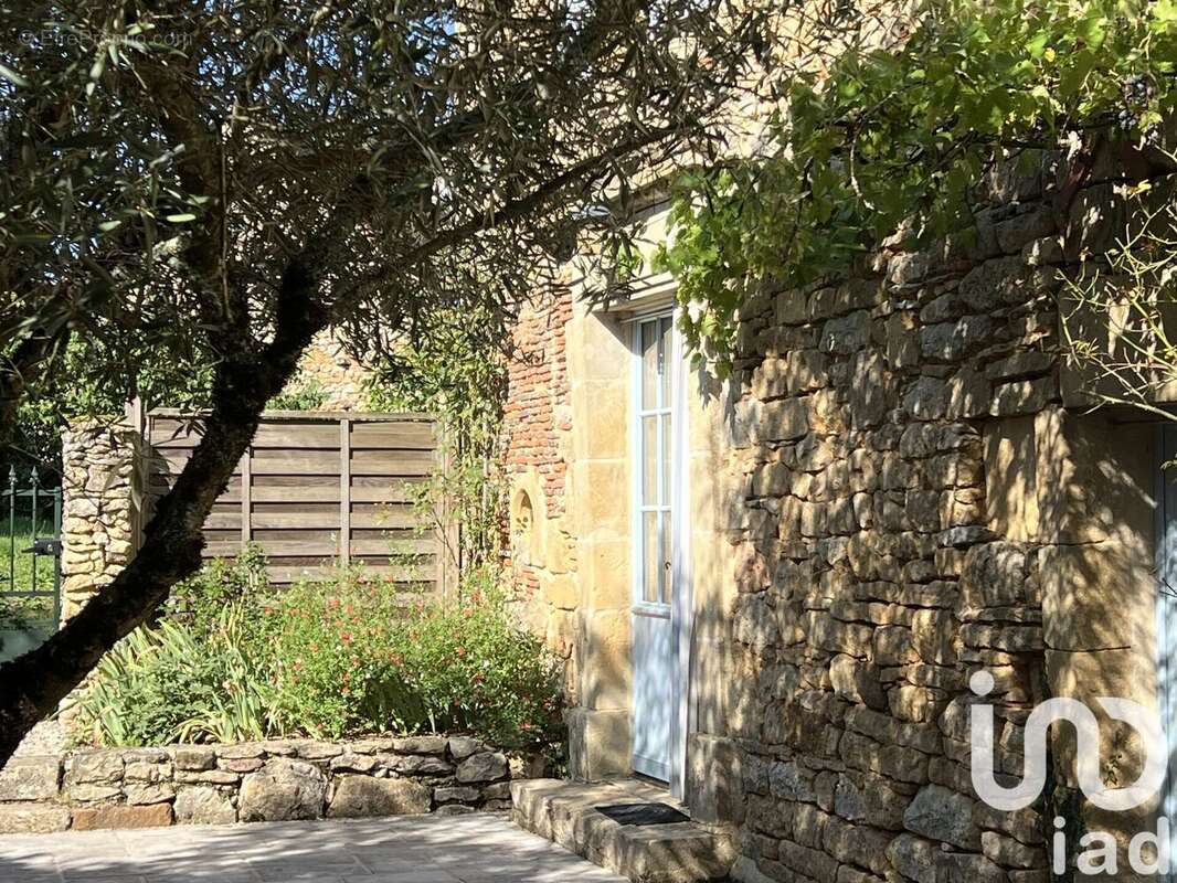 Photo 8 - Maison à NADAILLAC-DE-ROUGE