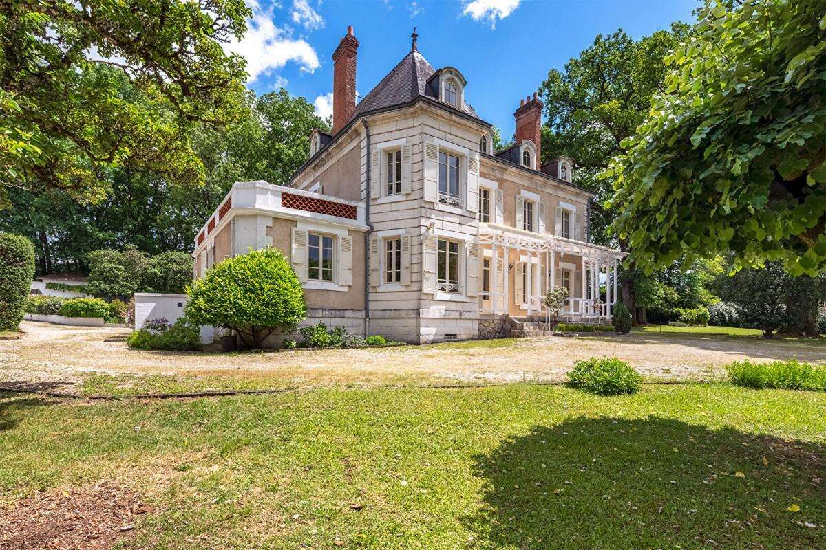 Maison à CORGNAC-SUR-L'ISLE