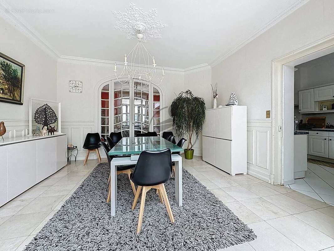 Maison à SAINT-QUENTIN