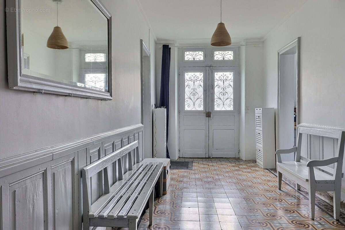 Maison à MAYLIS