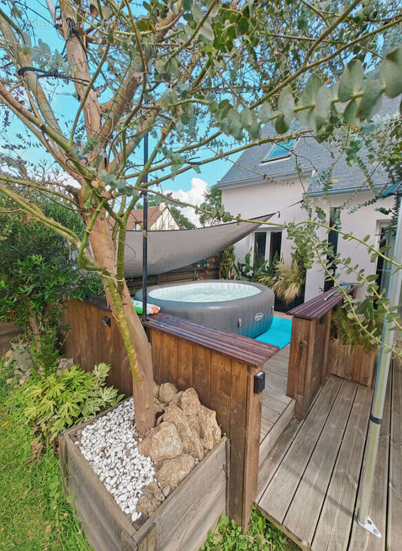 Maison à AUCEY-LA-PLAINE