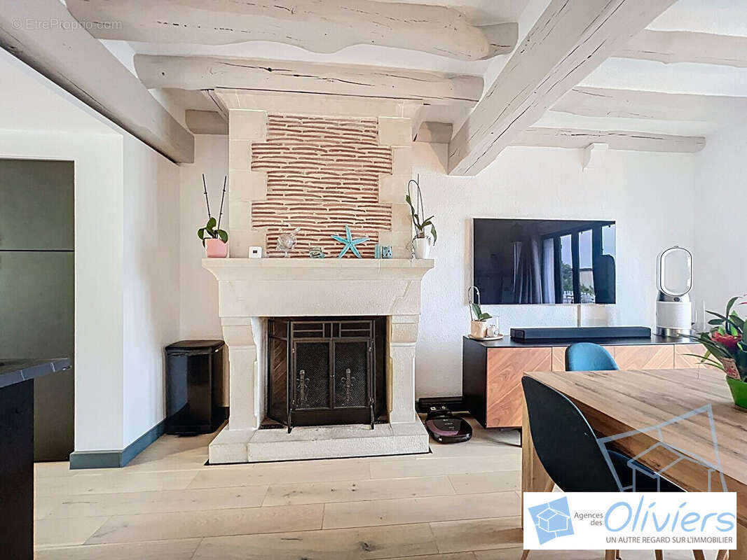 Appartement à BULLION