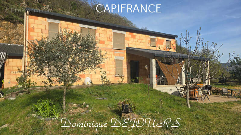 Maison de 2019 de 244 m² sur 30 hectares ISSAMOULENC (07) - photo 2