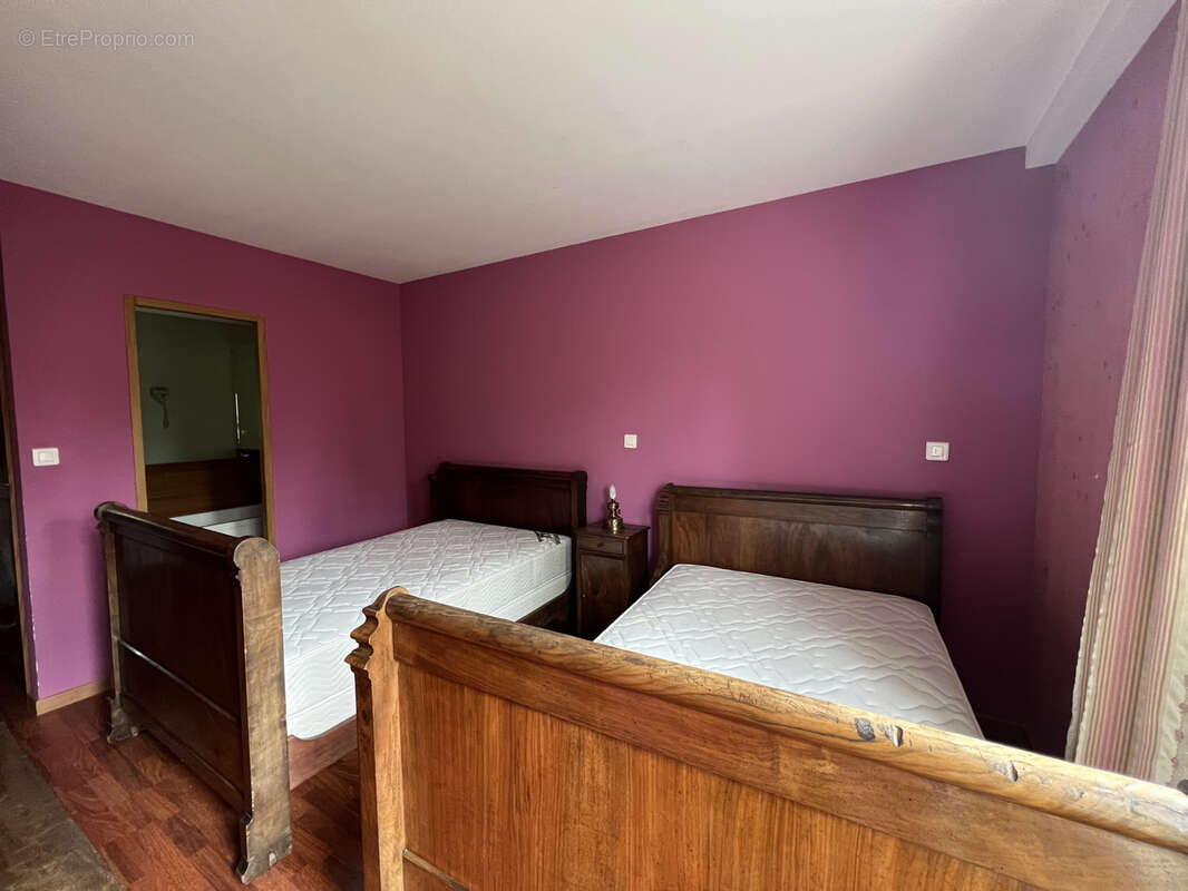 Appartement à CHERISY